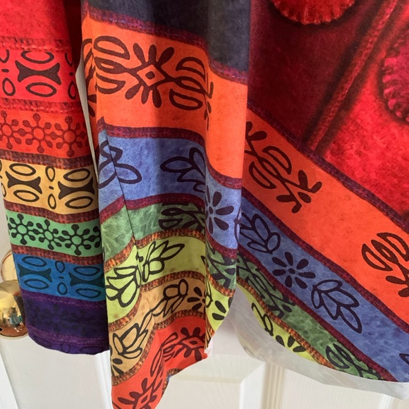 Red Patterned Tunic Top - Picture 3 of 5